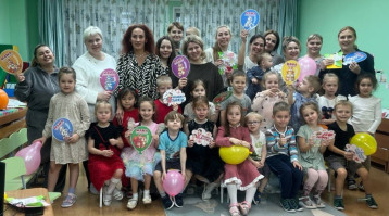 День мамы в группе "Жарок" День мамы в группе "Жарок".
