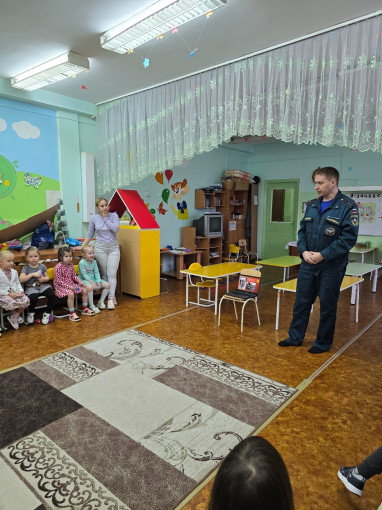 Гость группы "Фиалка" Гость группы "Фиалка".