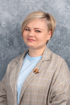 Заместитель заведующего по учебно-воспитательной работе Канищева Марина Сергеевна Заместитель заведующего по учебно-воспитательной работе Канищева Марина Сергеевна